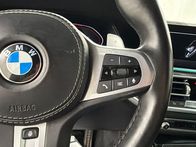 Used 2022 Black BMW M50i image 15