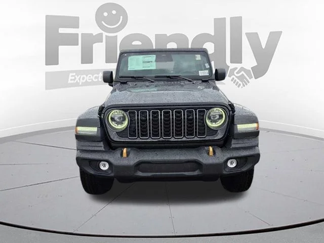 New 2026 Black Clear-Coat Exterior Paint Jeep 85th Anniversary Edition image 2