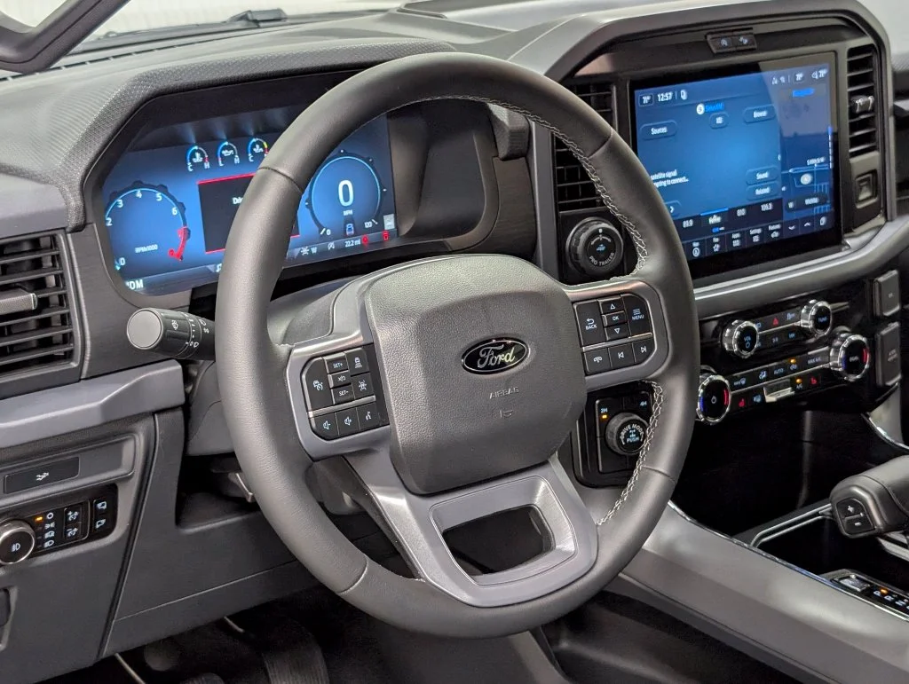 New 2026 Agate Black Metallic Ford XLT image 13