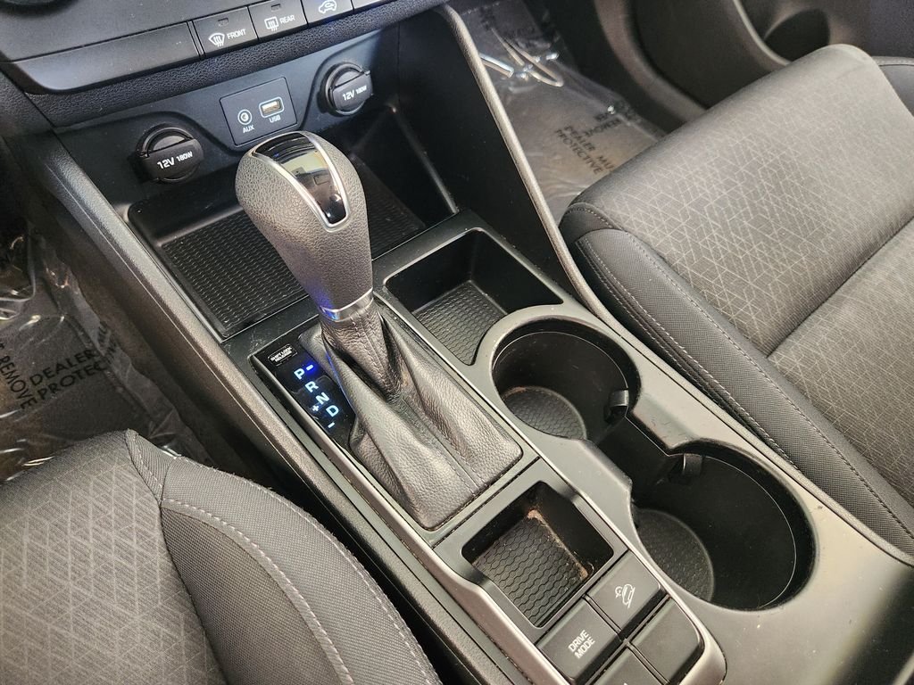 Used 2016 Ash Black Hyundai SE image 22