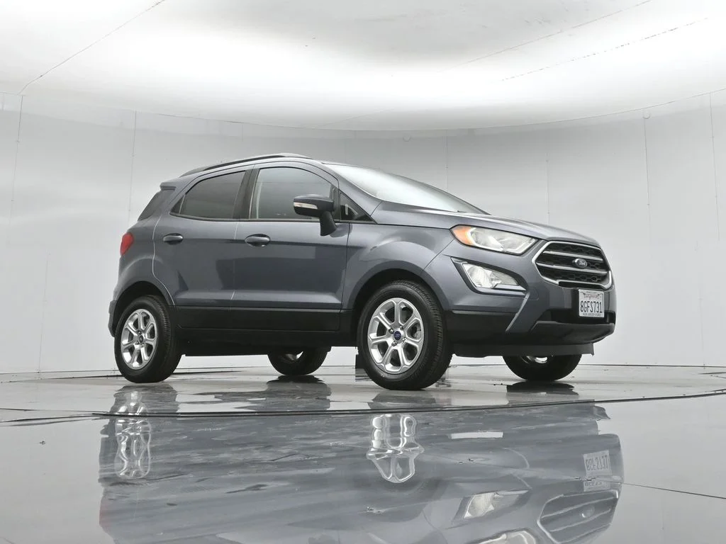 Certified Used 2018 Gray Ford SE image 4