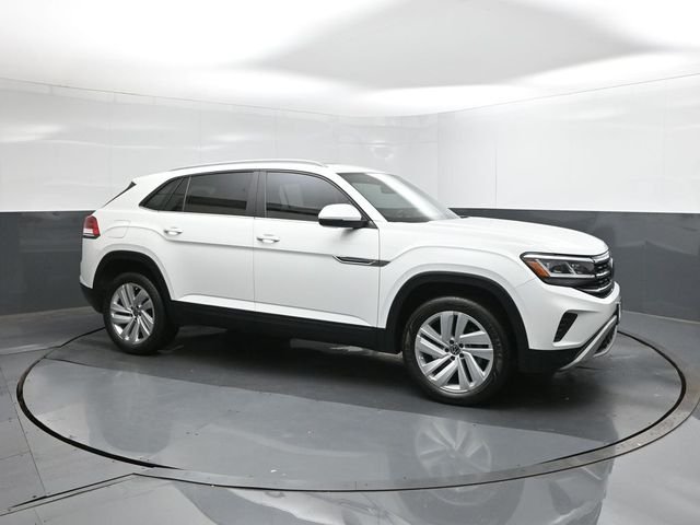 Used 2021 White Volkswagen 2.0T SE w/Technology image 11