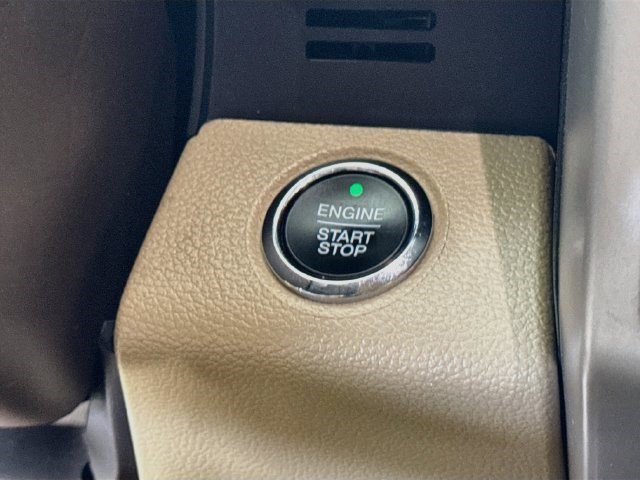Used 2020 Blue Jeans Metallic Ford LARIAT image 17