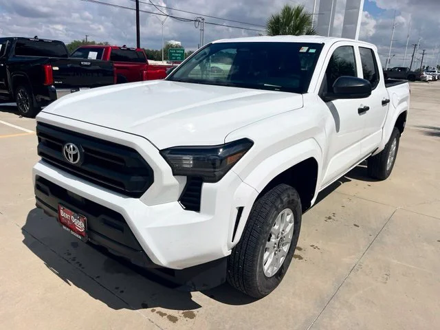 Used 2025 White Toyota SR image 3