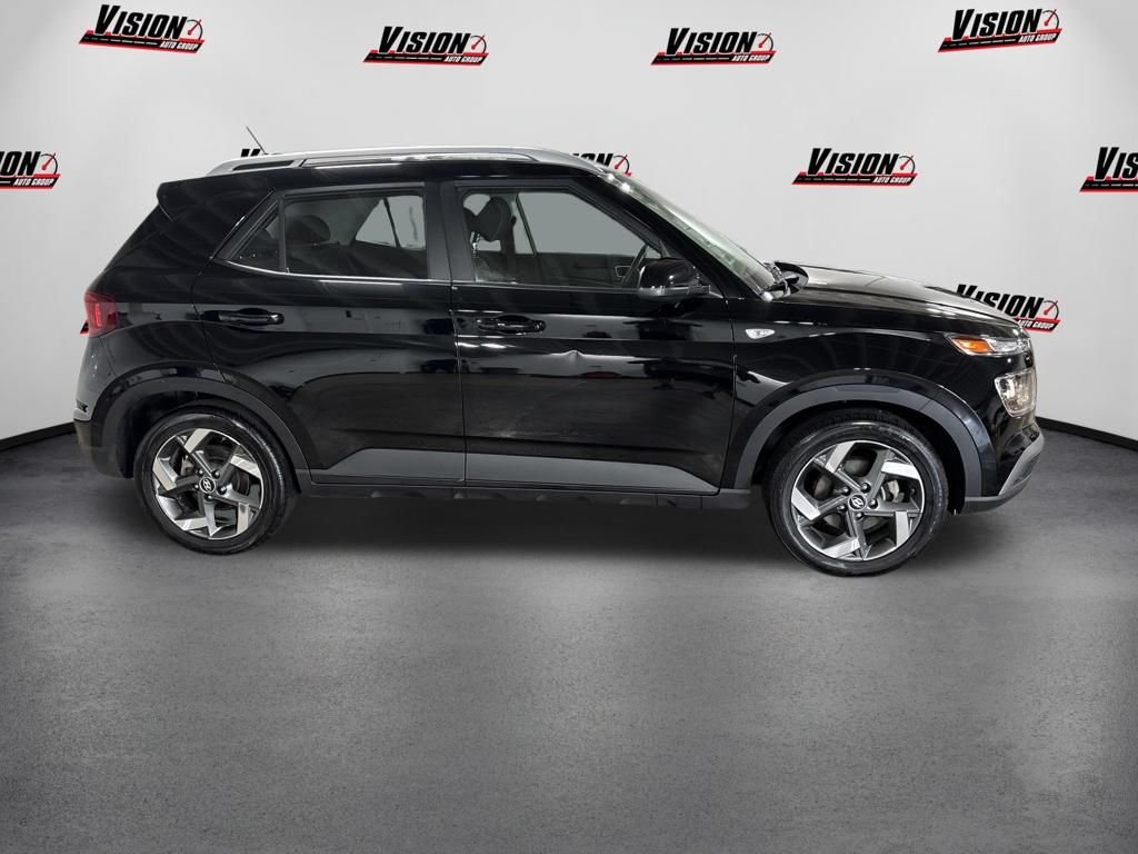 Certified Used 2023 Black Hyundai SEL image 4