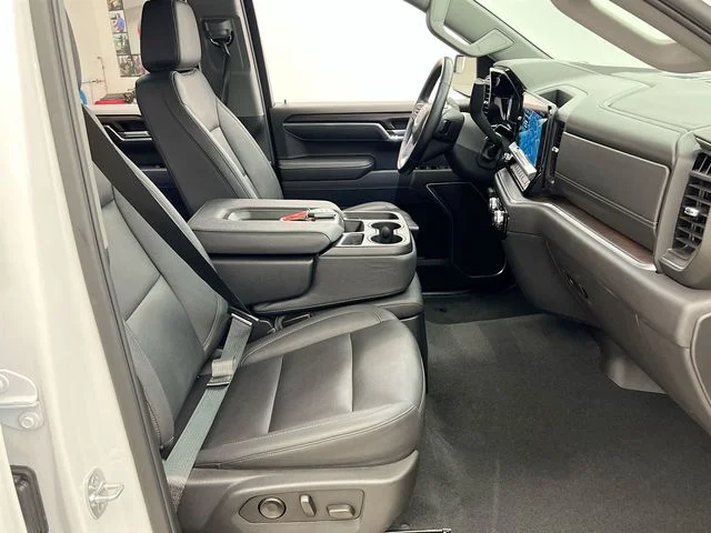 2025 GMC Sierra 1500 SLT - Photo 15