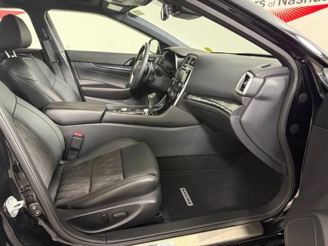 Certified Used 2023 Black Nissan SR image 3