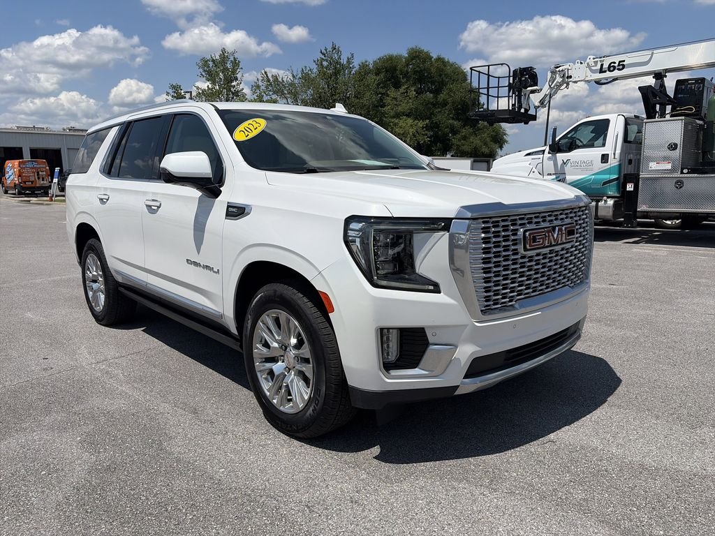 Used 2023 White GMC Denali image 9