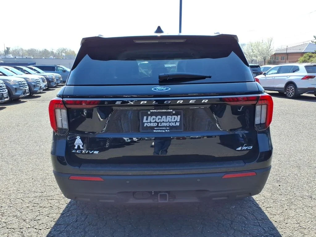 New 2026 Agate Black Metallic Ford Active image 5