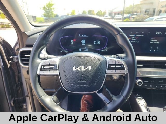 Used 2025 Silver Kia S image 11