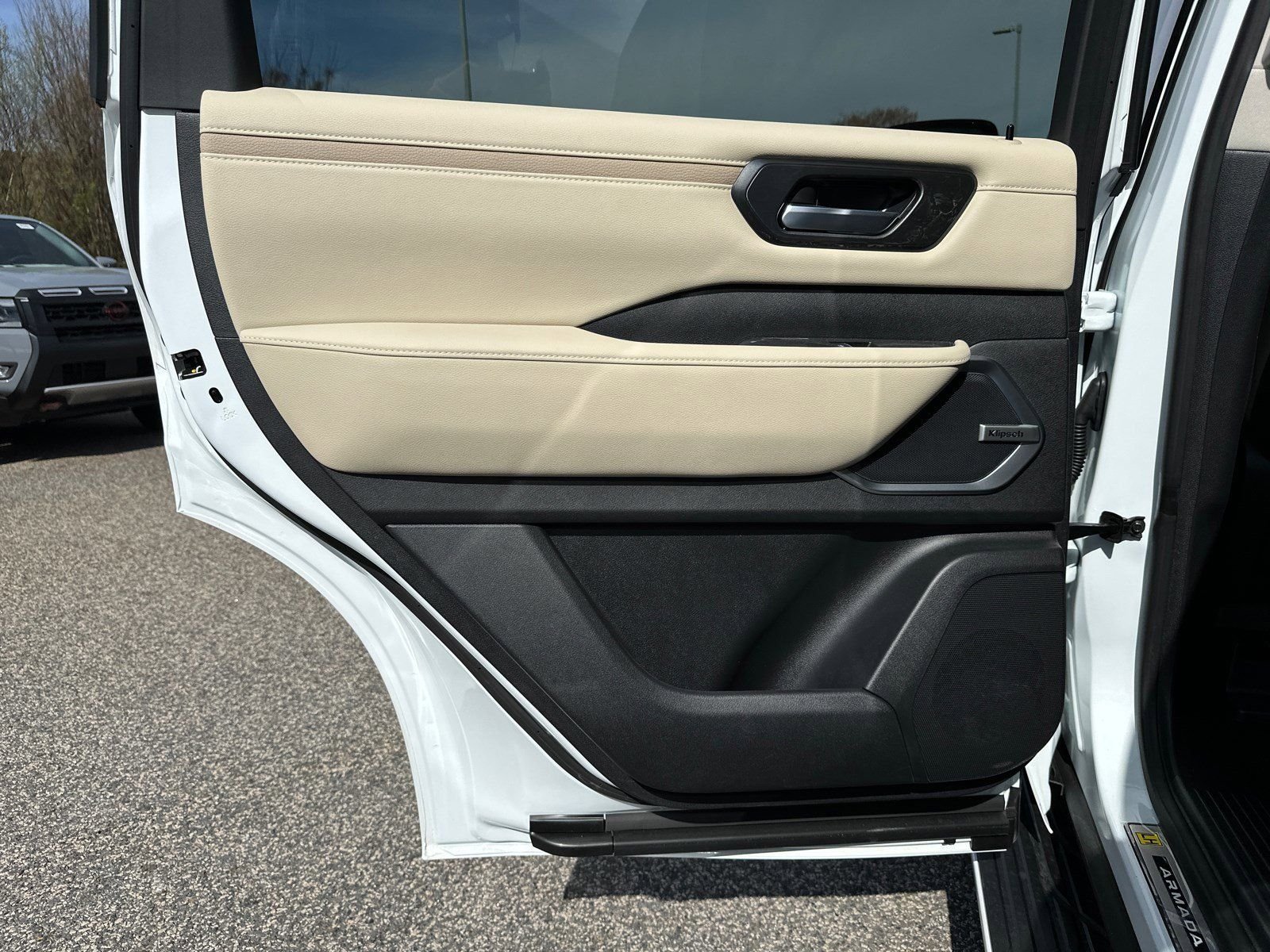 New 2026 White Nissan Platinum Reserve image 24