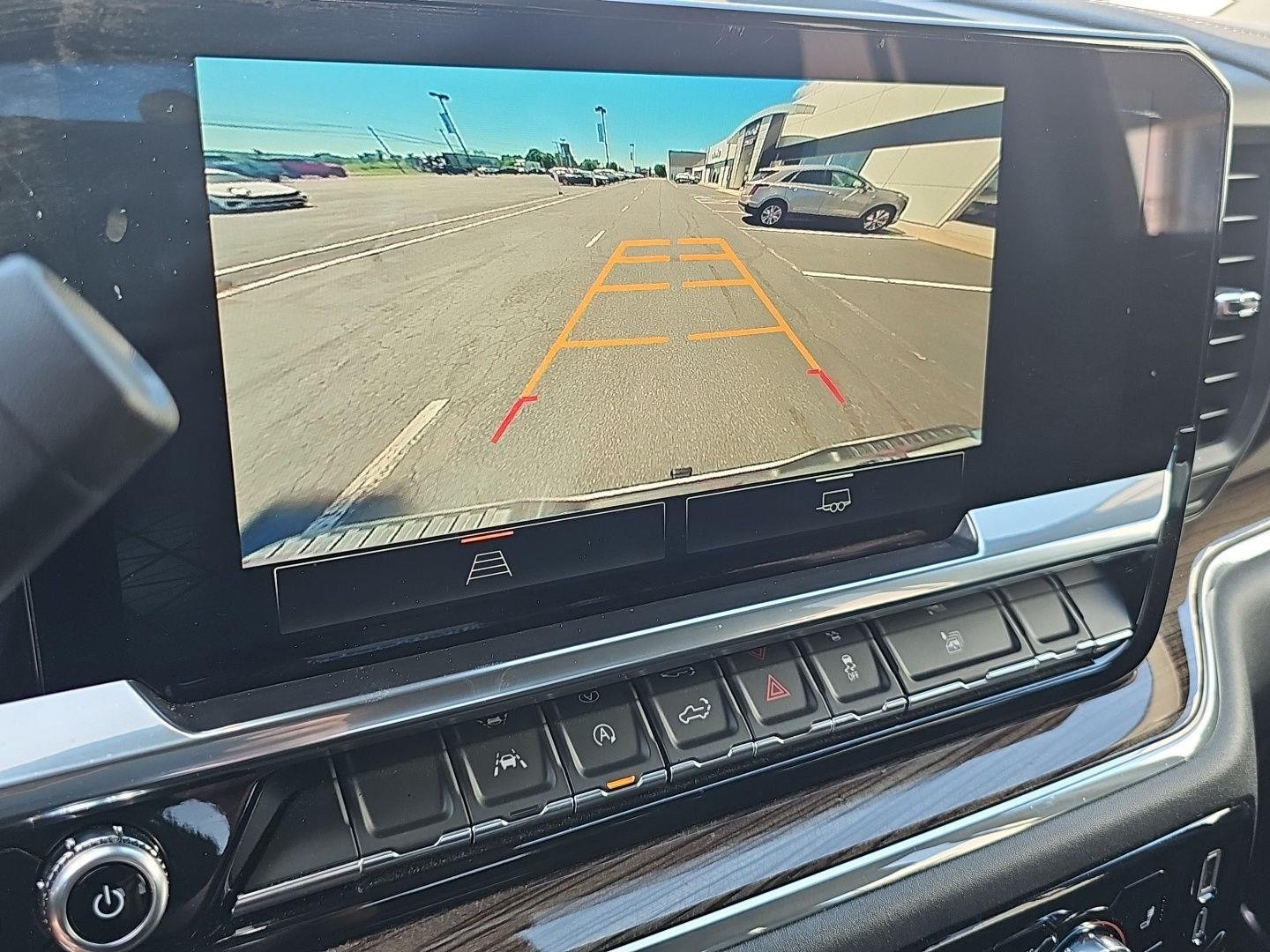 Used 2024 Summit White GMC Elevation image 19