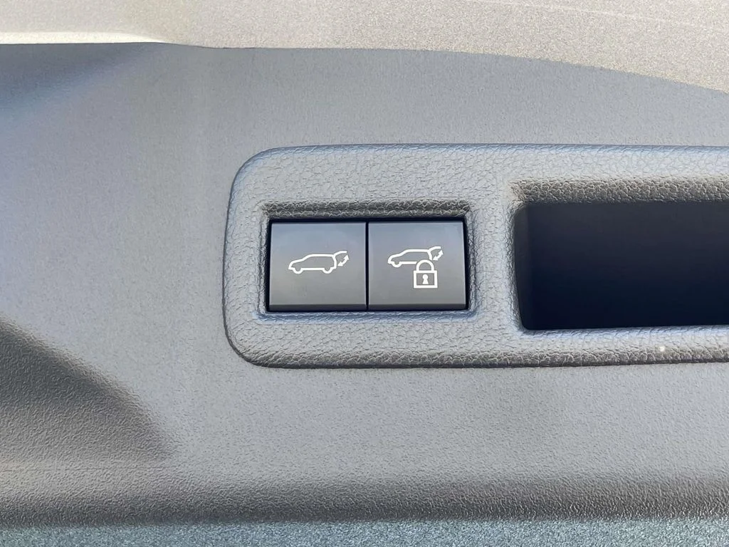 Used 2025 Heavy Metal Toyota XLE image 32
