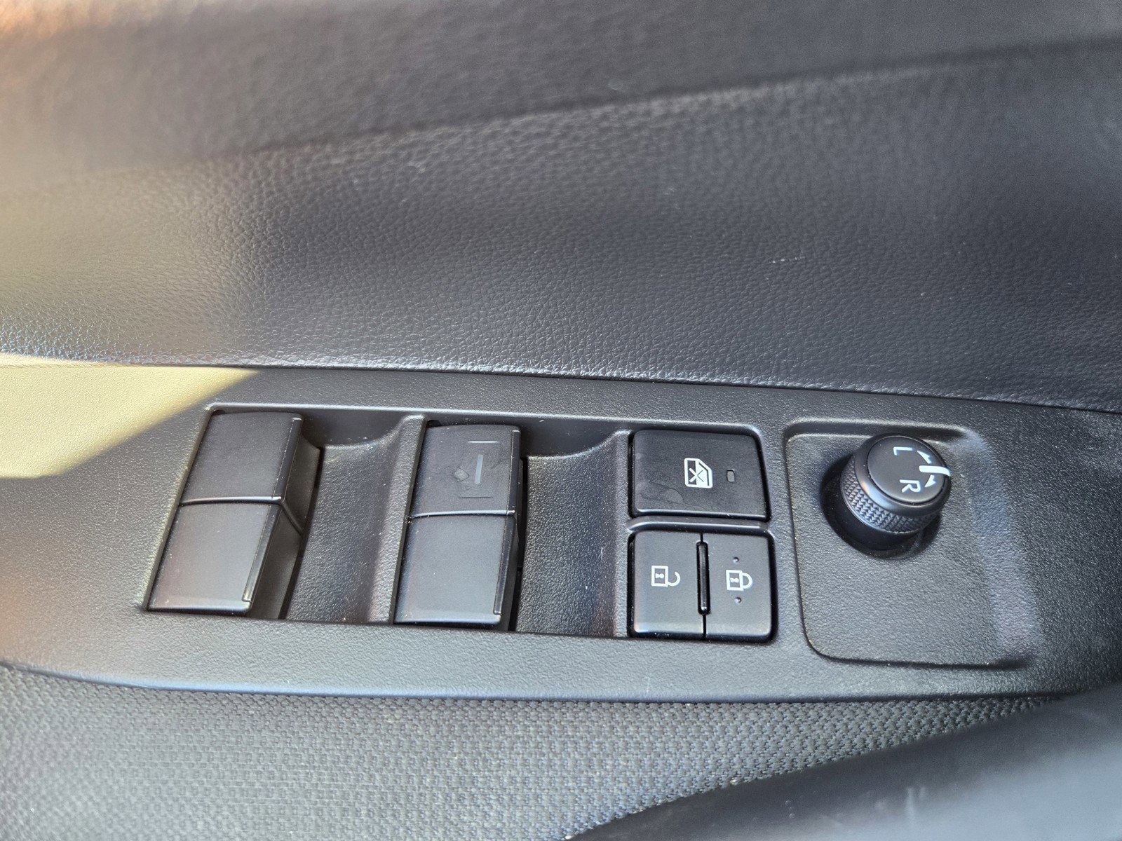 Used 2025 White Toyota  image 24