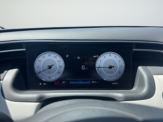 Used 2022 Gray Hyundai Limited image 14