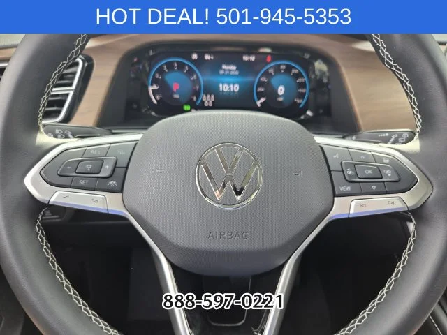 Used 2026 Green Volkswagen SE w/Technology image 26