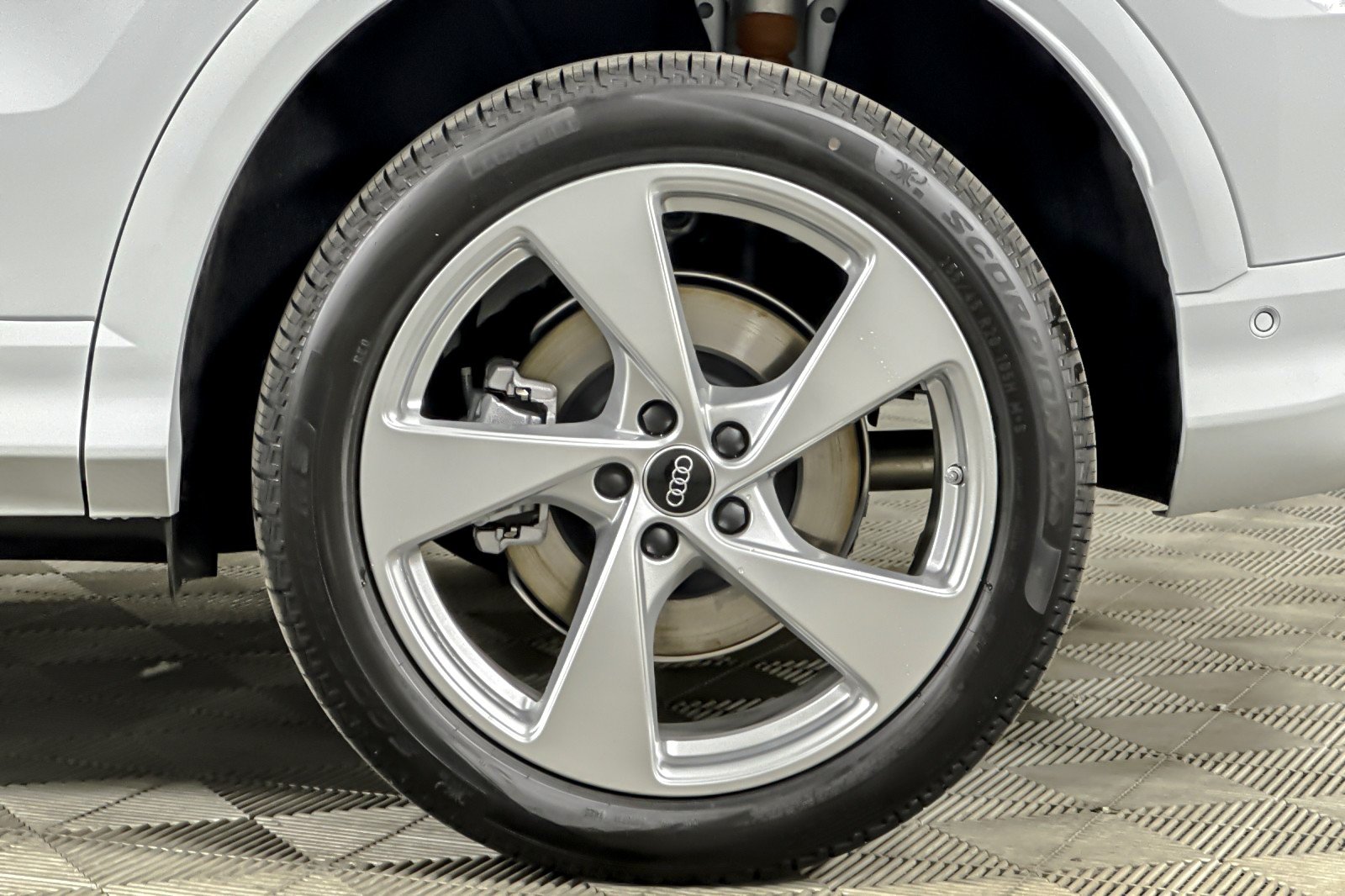 2025 Audi Q5 Premium Plus - Photo 22