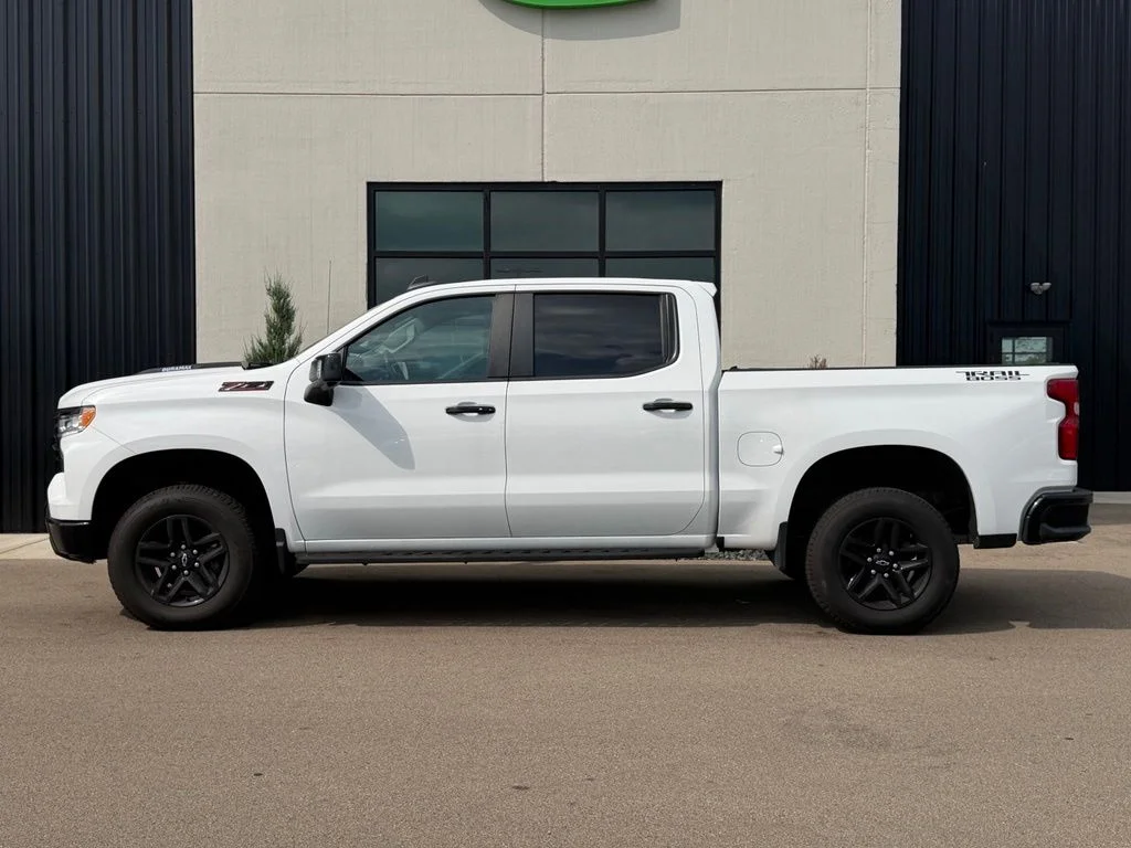 Used 2024 White Chevrolet LT Trail Boss image 2