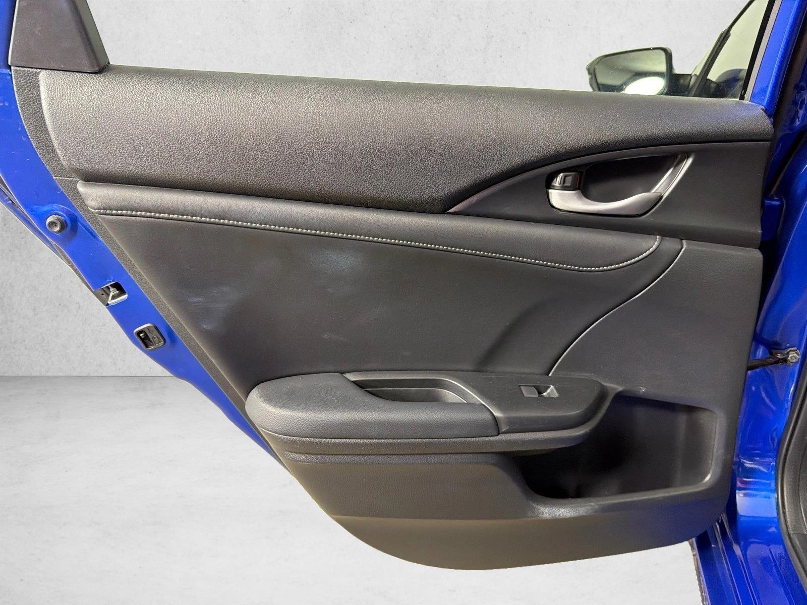 Used 2019 Cosmic Blue Metall Honda Touring image 23