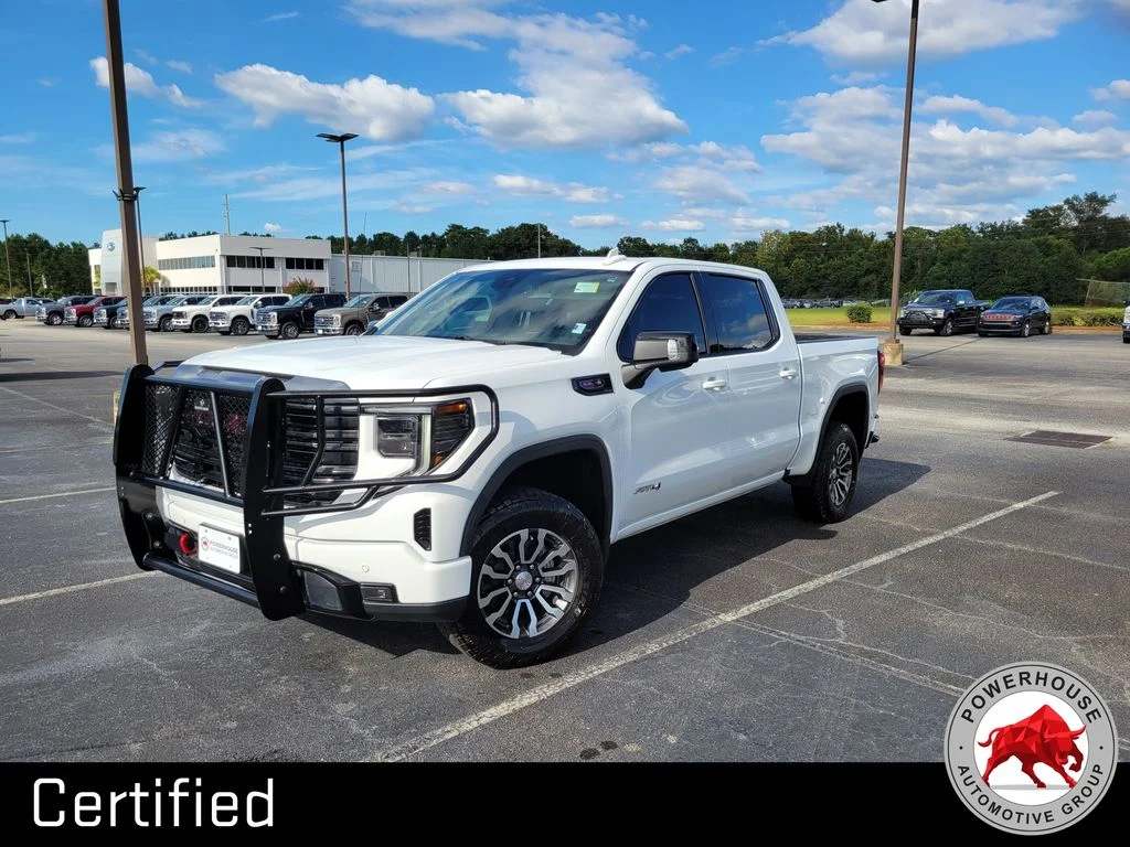Used 2023 White GMC AT4 image 2