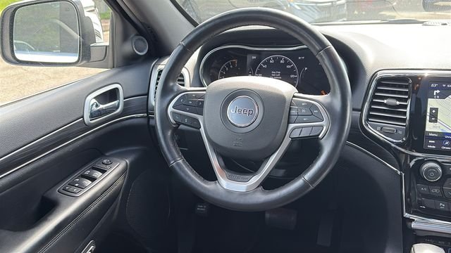 Used 2022 White Jeep Limited image 25