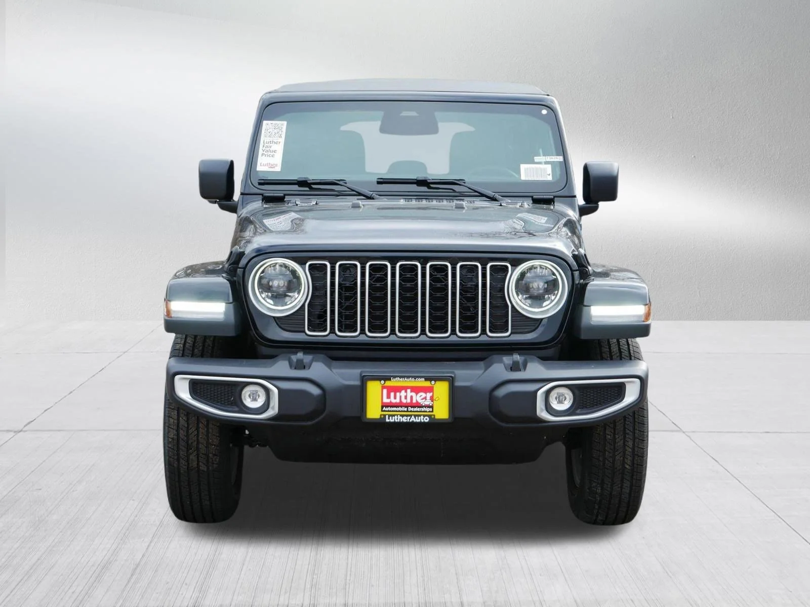 New 2026 Black Clear-Coat Exterior Paint Jeep Sahara image 2