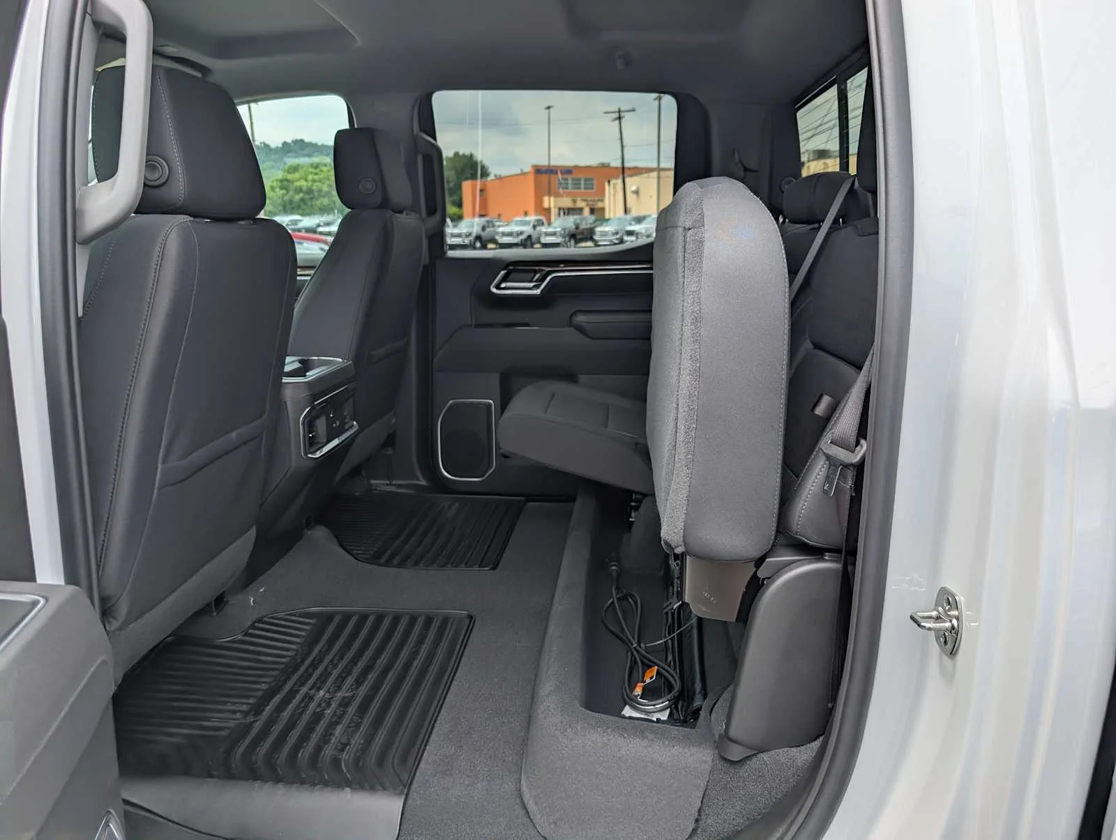 New 2026 Summit White GMC Elevation image 22