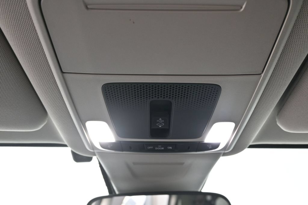 Used 2025 Pearl Honda EX image 12