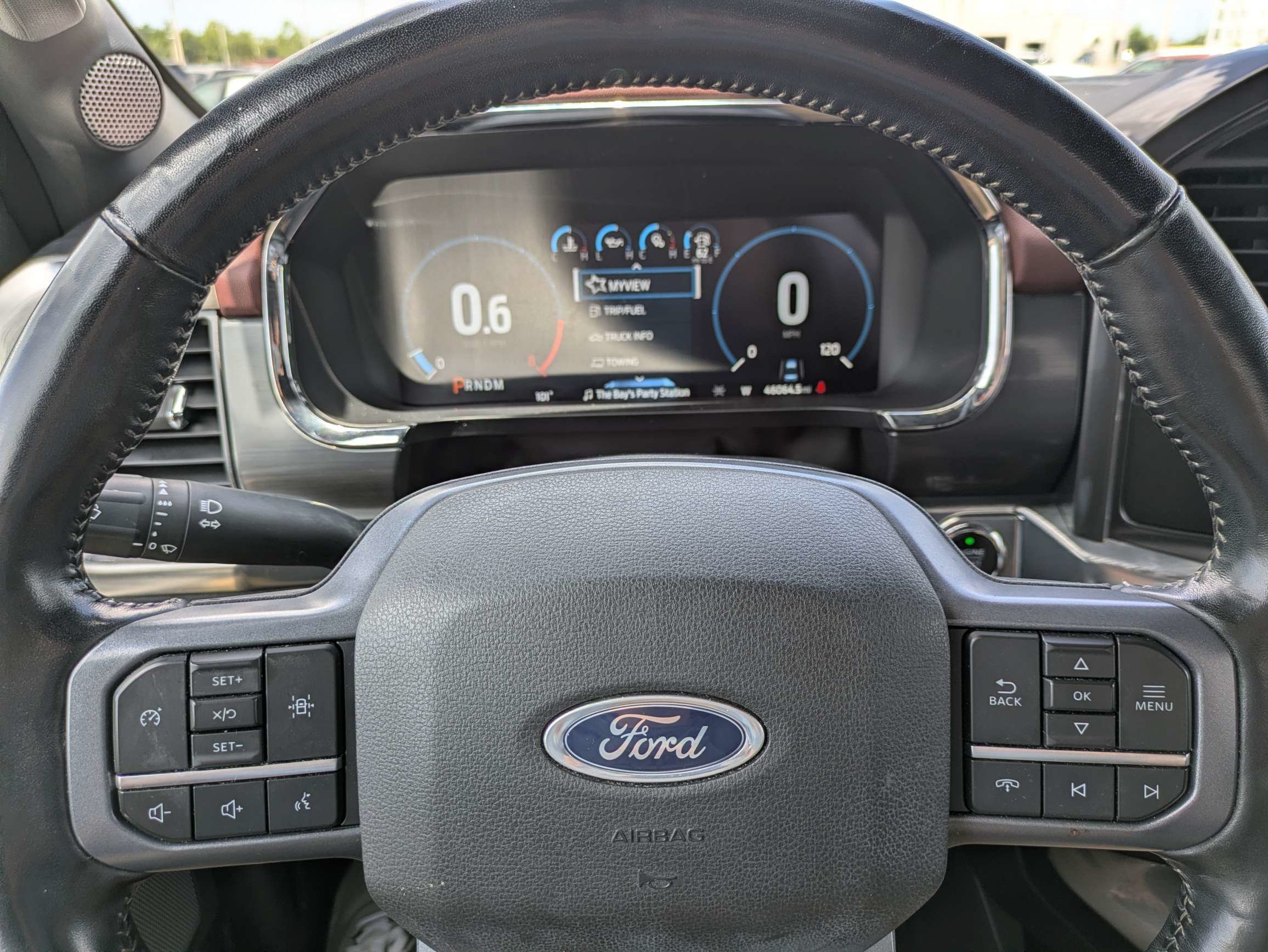 Used 2023 Silver Metallic Ford LARIAT image 32