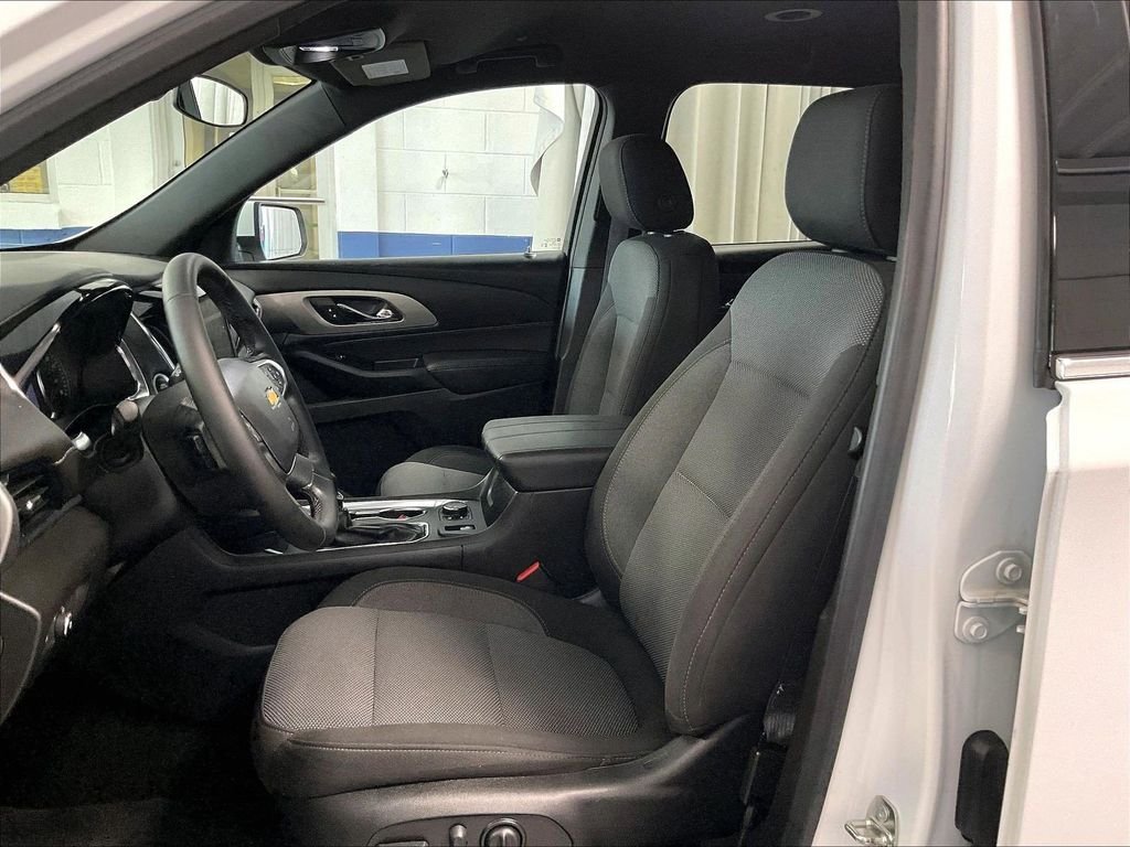 Used 2023 White Chevrolet LT image 10