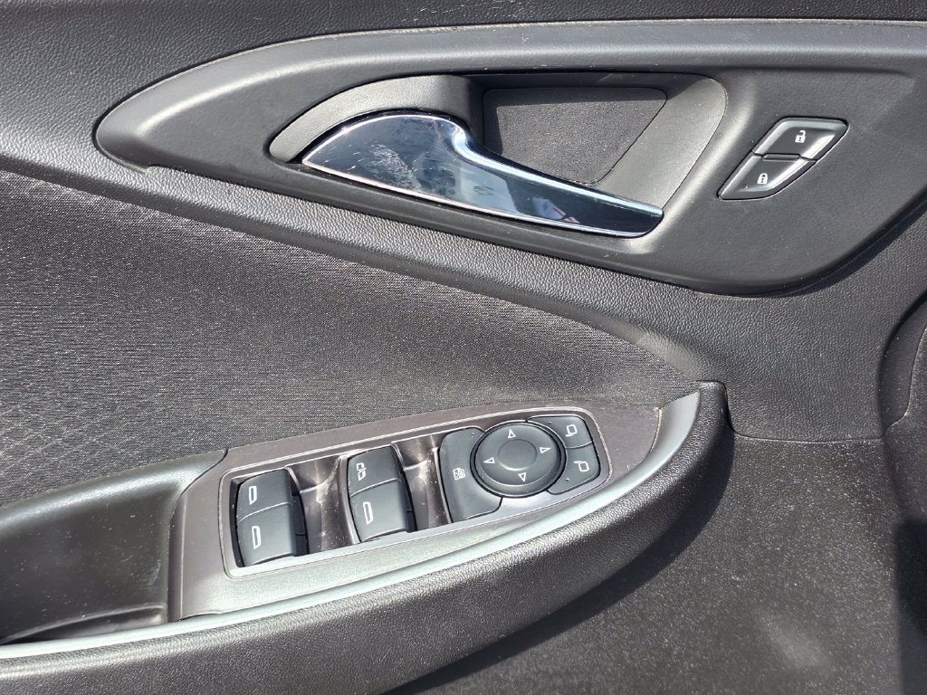 Used 2024 White Chevrolet LT image 15