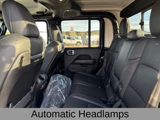 New 2025 Black Clearcoat Jeep High Tide image 16