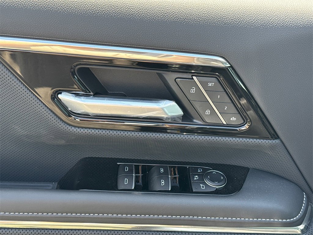 2025 GMC SIERRA - Image 14