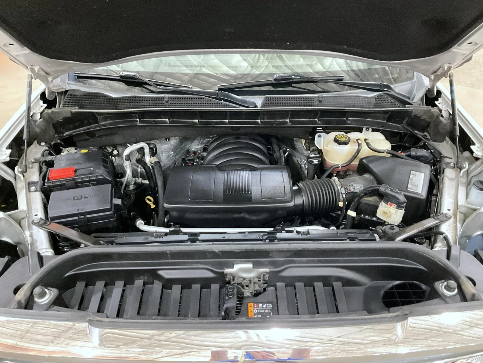 Certified Used 2020 Silver GMC SLT image 24