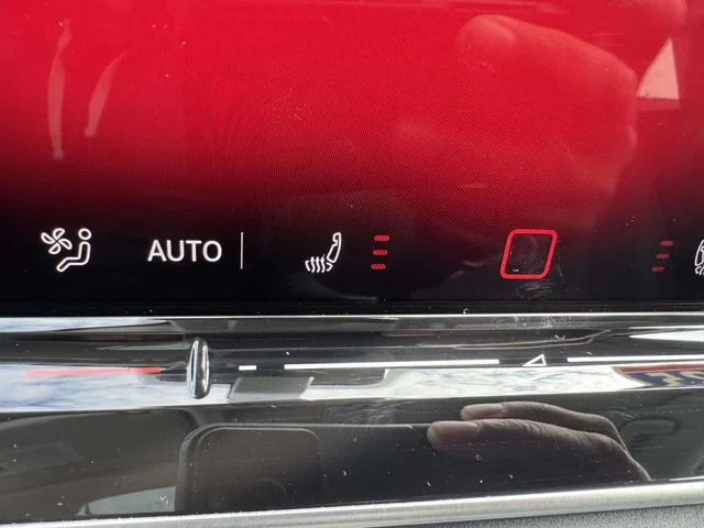 2025 Volkswagen Tiguan SE - Photo 22