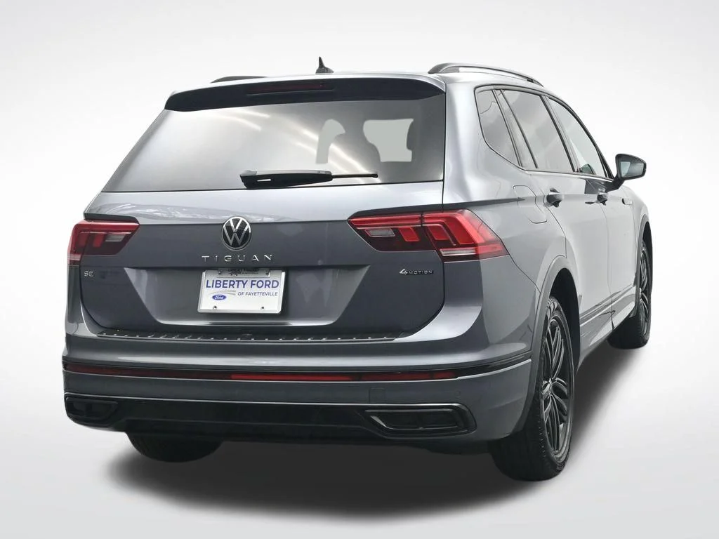 Used 2022 Gray Volkswagen 2.0T SE R-Line Black image 7