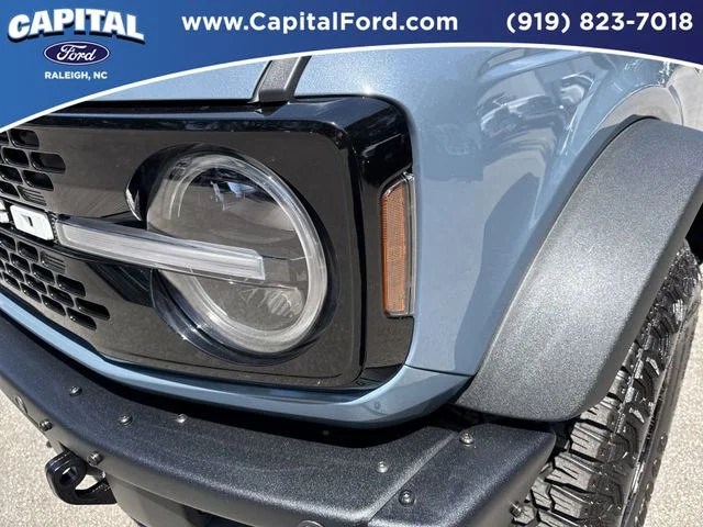 Used 2024 Gray Ford Wildtrak image 11