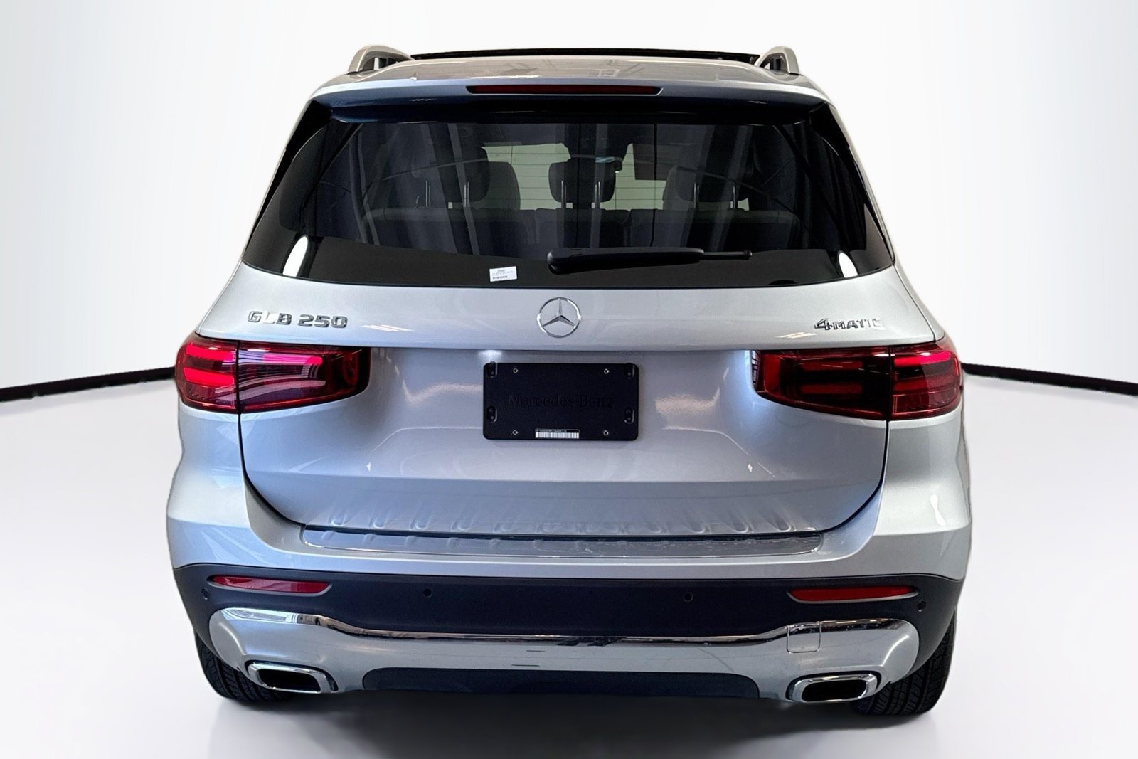 New 2026 Cirrus Silver Metallic Mercedes-Benz GLB 250 image 6