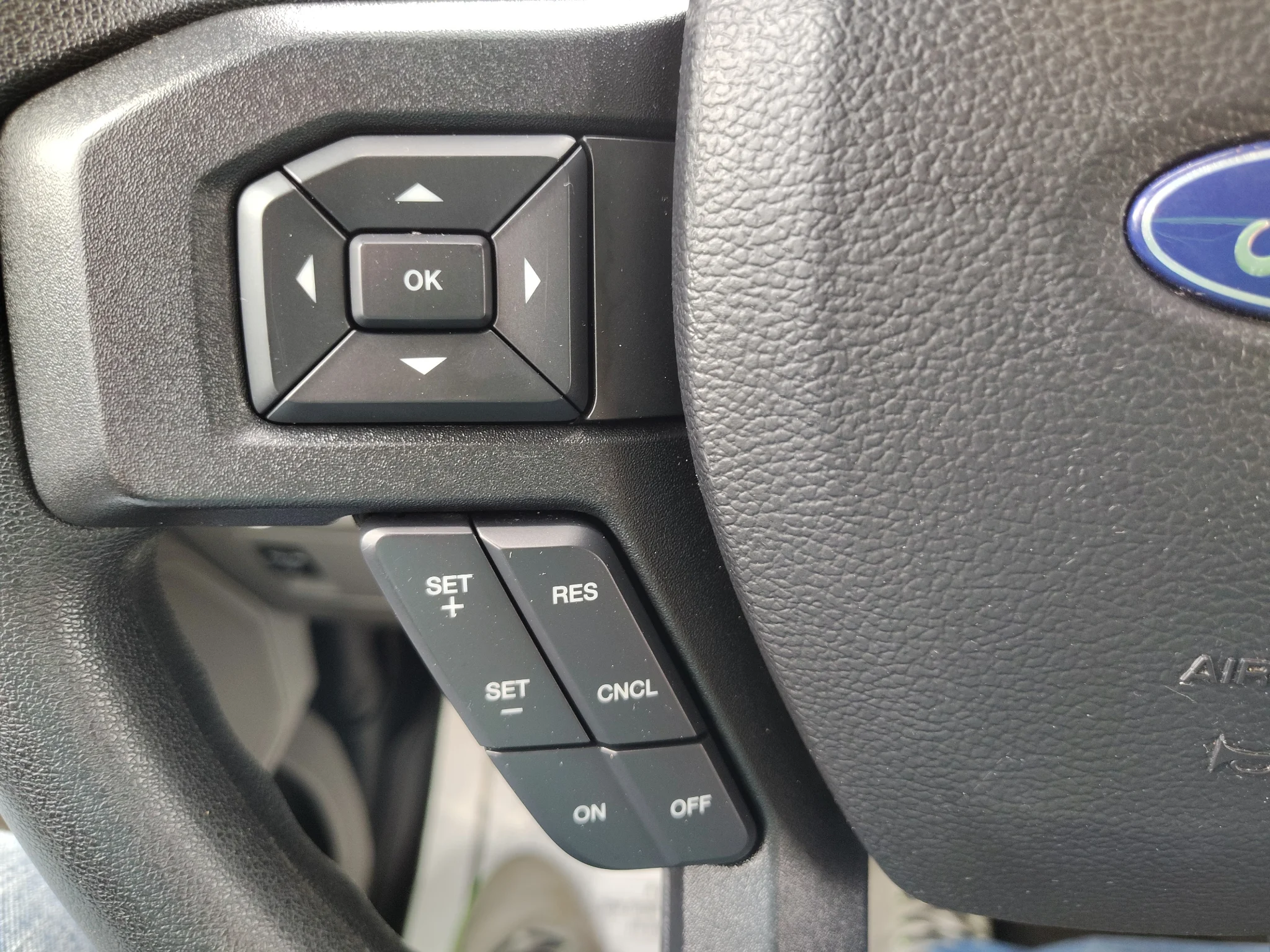 Used 2020 Oxford White Ford XLT image 18