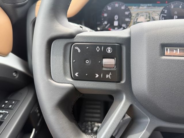 New 2026 Fuji White Land Rover X-Dynamic SE image 22