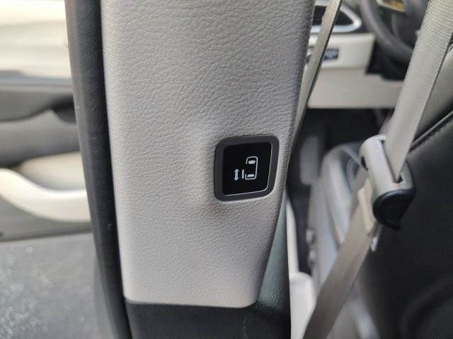 Used 2023 White Chrysler Touring L image 26