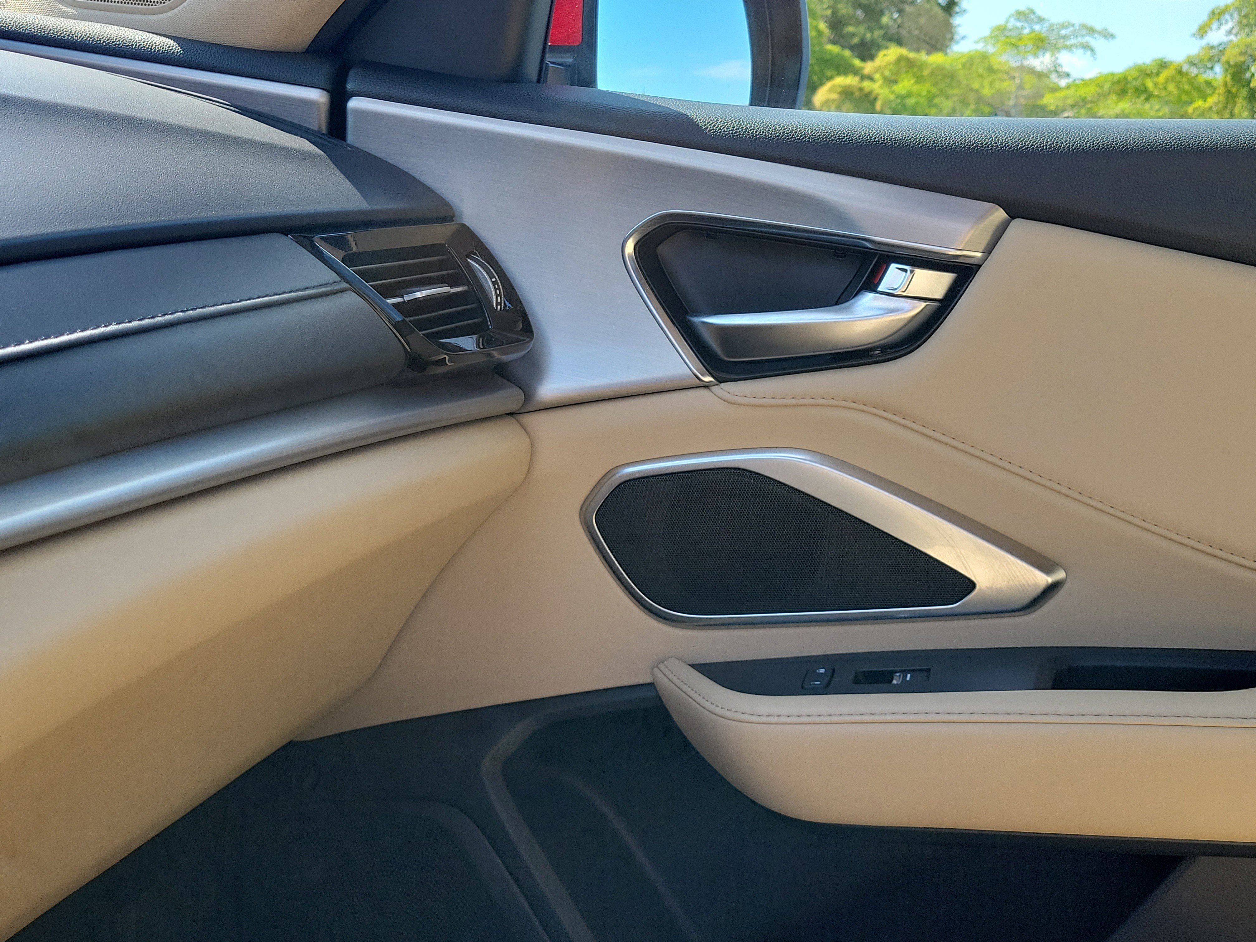 Used 2021 Performance Red Pearl Acura  image 31