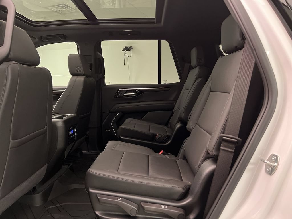New 2026 Summit White Chevrolet Z71 image 23