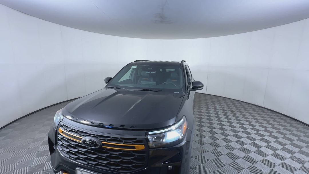 New 2026 Agate Black Metallic Ford Tremor image 3