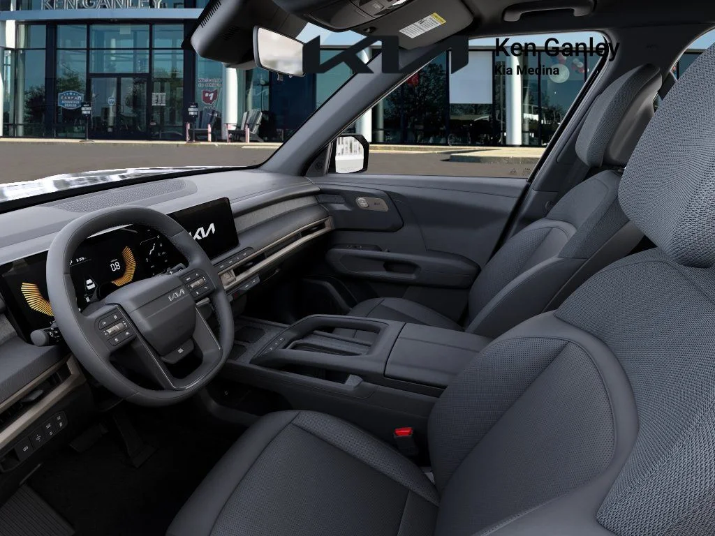 New 2027 Black Kia S image 17