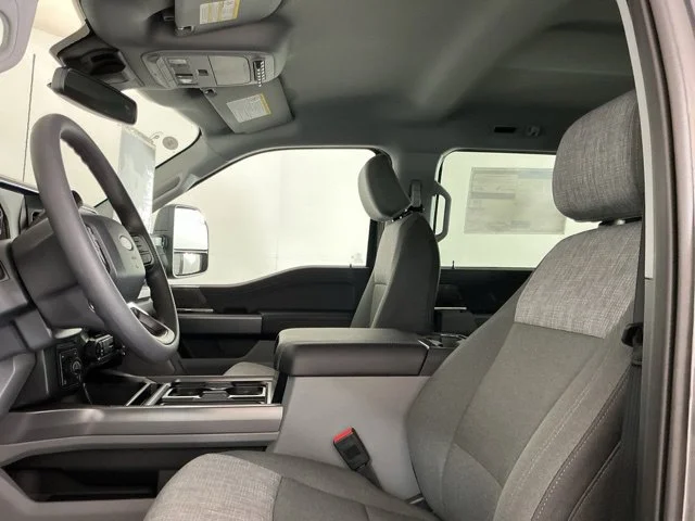 New 2027 Carbonized Gray Metallic Ford XLT image 16