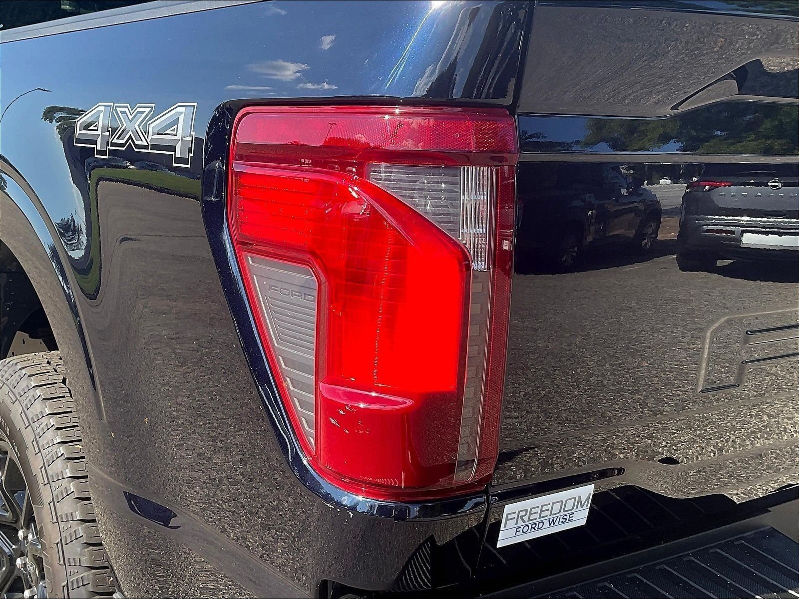 Used 2026 Blue Ford XLT image 25