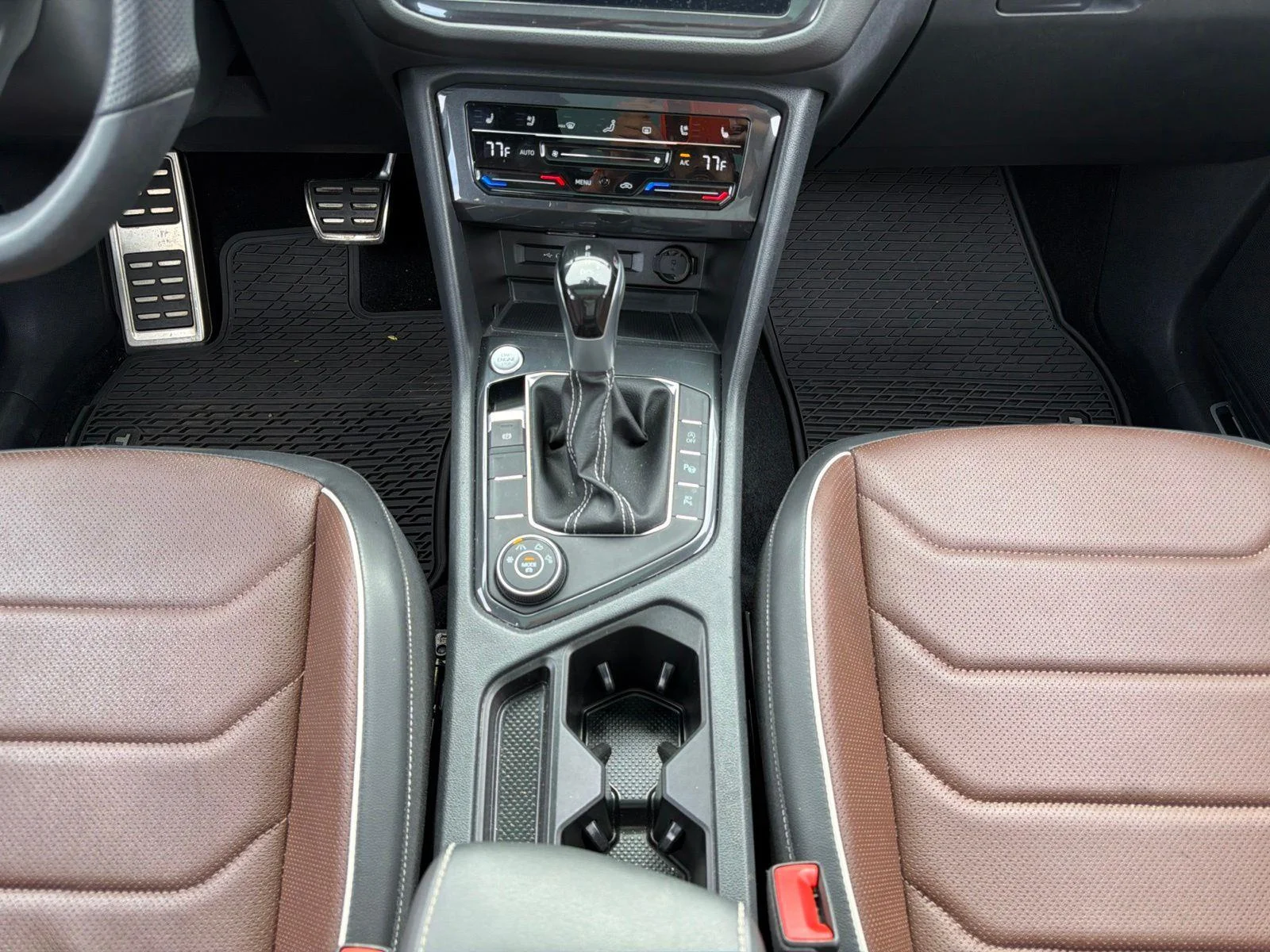 2024 Volkswagen Tiguan SEL R-LINE - Photo 25
