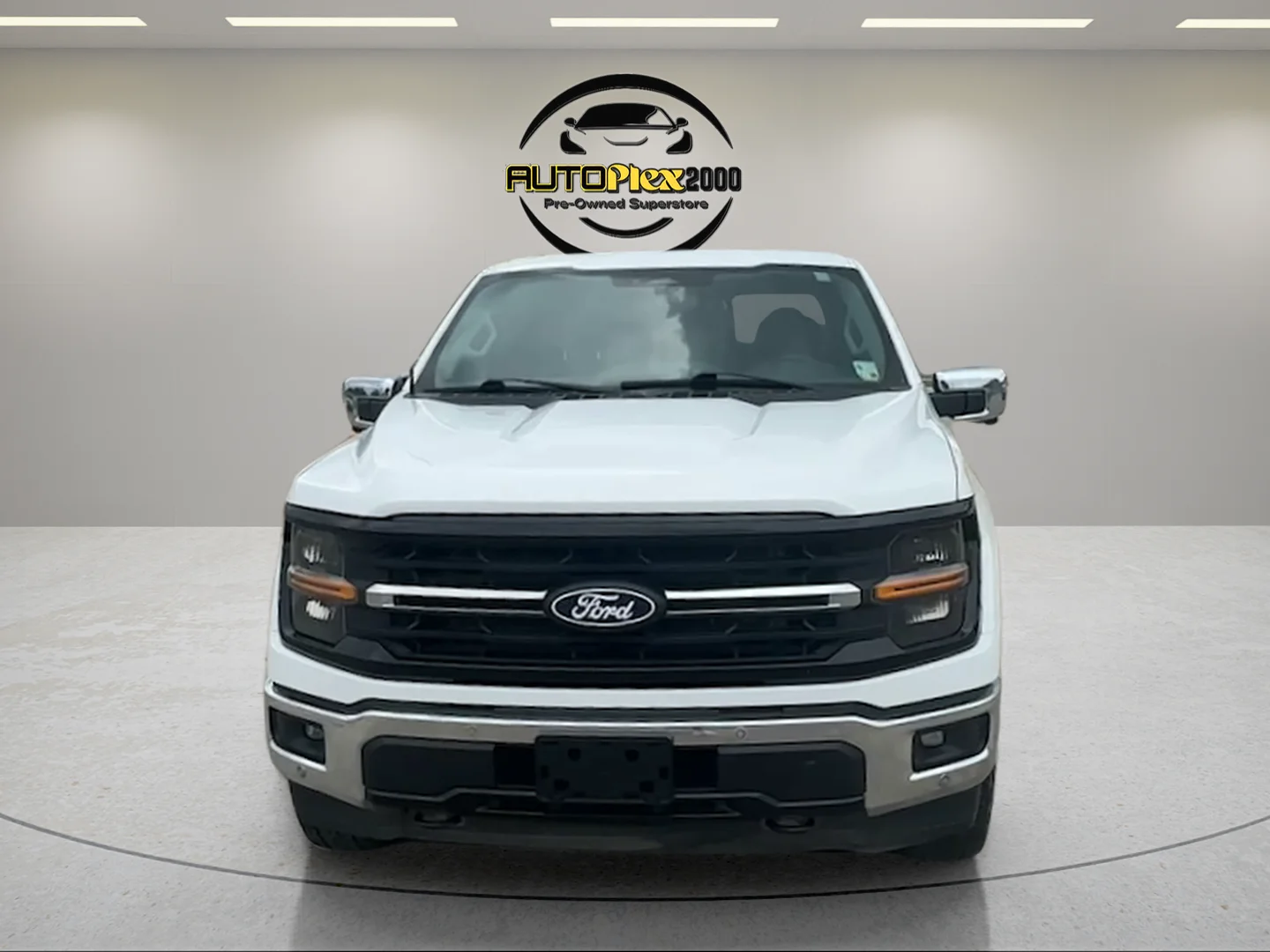 Used 2024 White Ford XLT image 2
