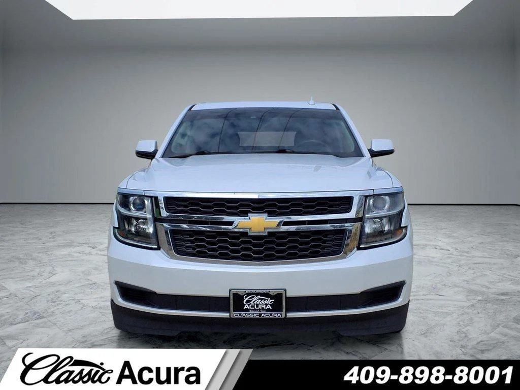 Used 2017 Iridescent Pearl Tricoat Chevrolet LT image 3